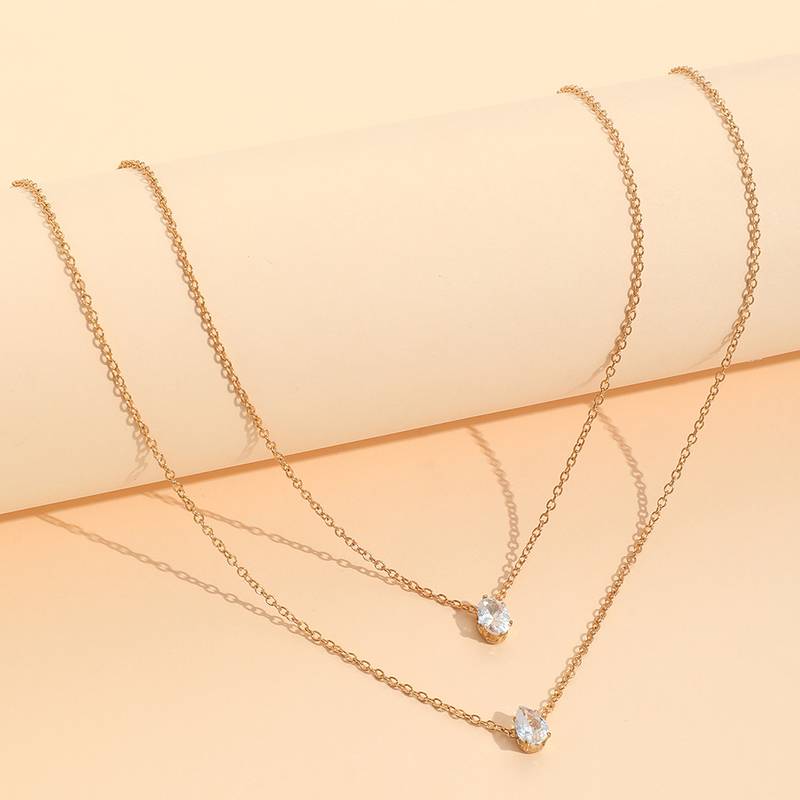 Featured and top-selling silver and gold accessories for men and women in Netherlands and Europe, including necklaces, bracelets, earrings, rings, and anklets