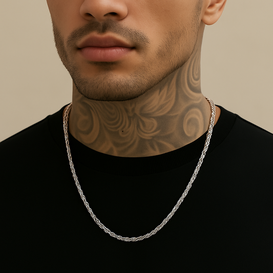 Twist of Style Necklace Silver