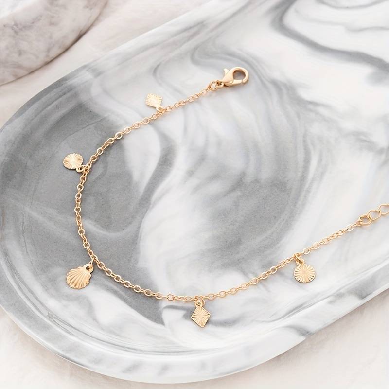 Scallop Square Charm Anklet