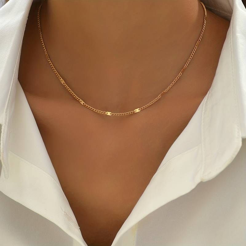 Featured and top-selling silver and gold accessories for men and women in Netherlands and Europe, including necklaces, bracelets, earrings, rings, and anklets