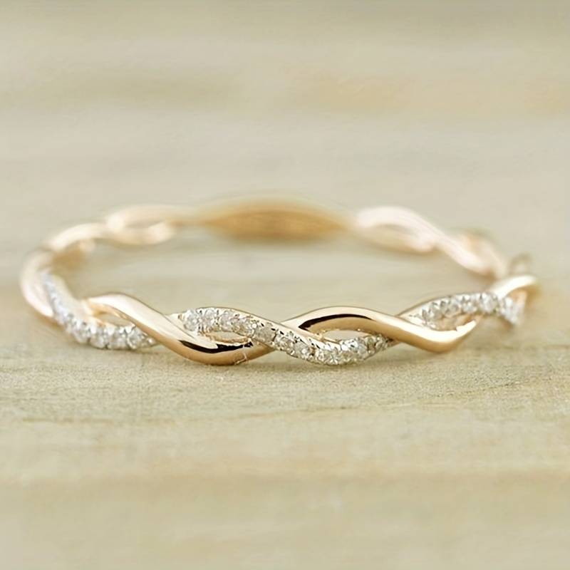 Twisted Elegance Ring